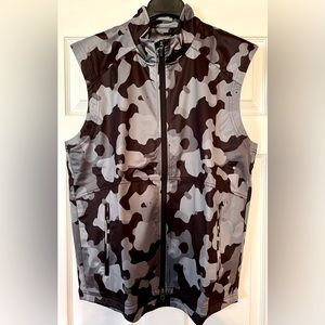 Fennec Camo Tech Full Zip Windvest Large NWT